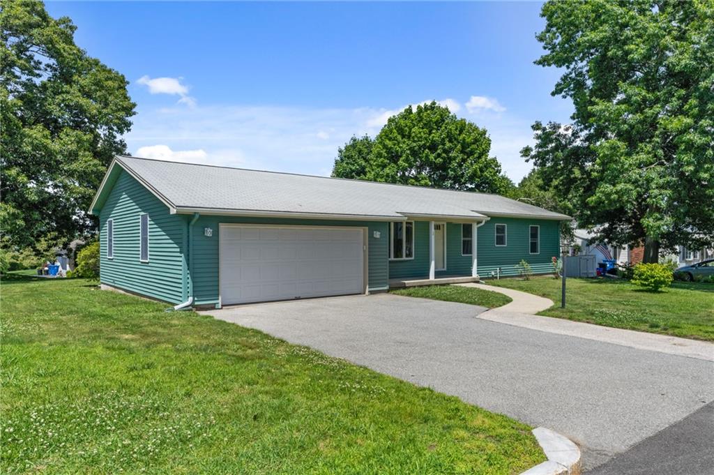 2 Surrey Lane, Lincoln, RI 02865 MLS 1314191 Lila Delman