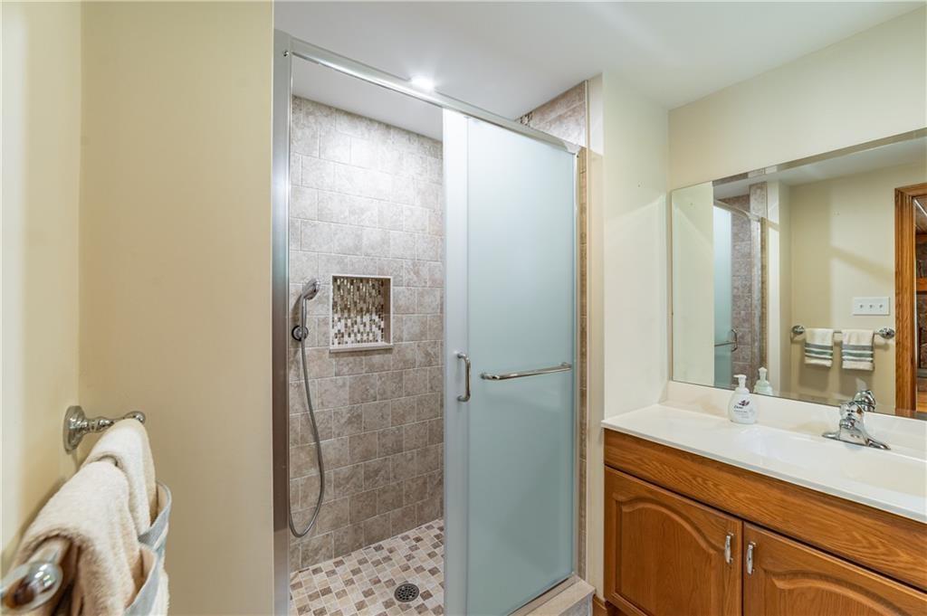 135 Eagleville Road, Tiverton, RI 02878 MLS 1314427 Lila Delman