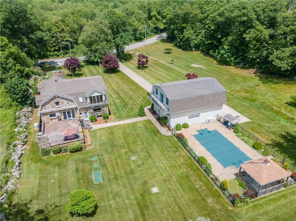 135 Eagleville Road, Tiverton, RI 02878 MLS 1314427 Lila Delman