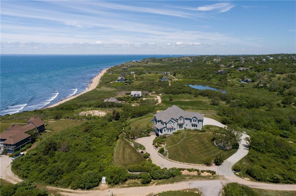 1423 Cooneymus Road, Block Island