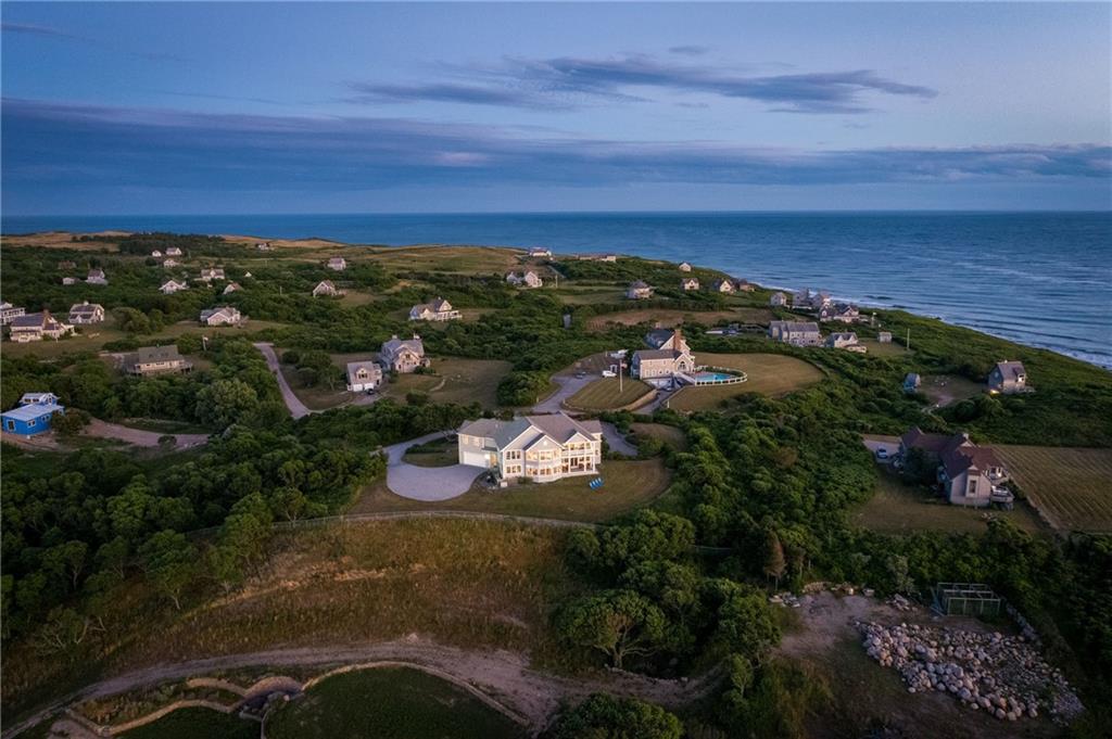 1423 Cooneymus Road, Block Island