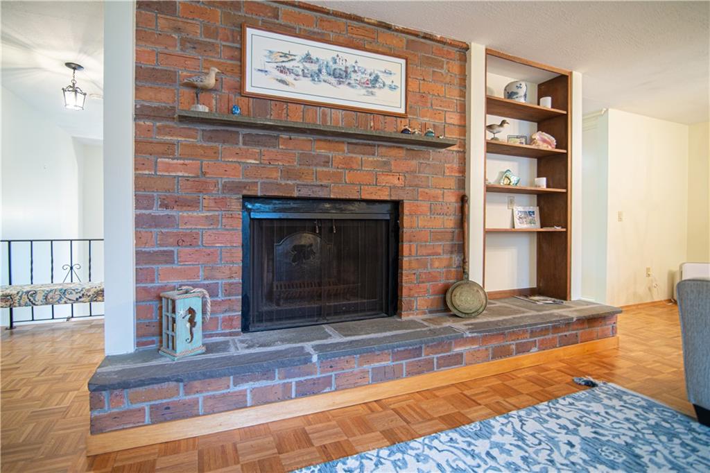 15 Mosher DR, Barrington Lila Delman