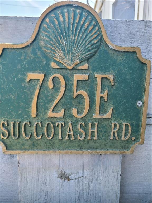 725 - E Succotash Road, South Kingstown