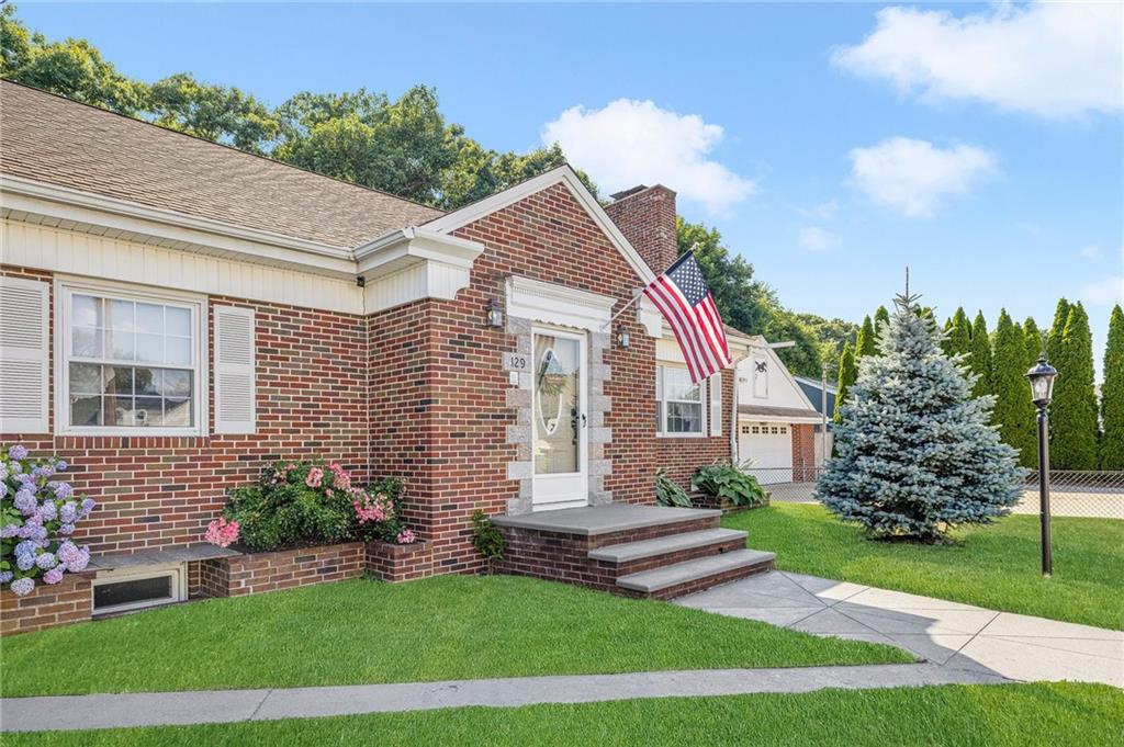 129 East Avenue, North Providence, RI 02911 MLS 1315215 Lila Delman