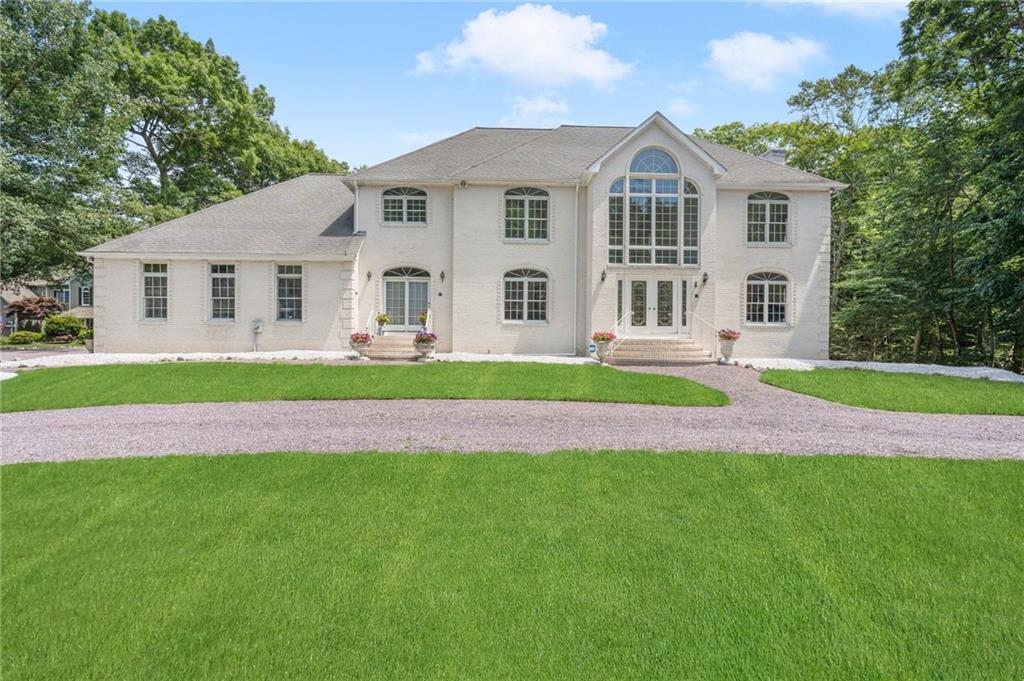 140 Canterbury Lane, East Greenwich, RI 02818 MLS 1315432 Lila Delman