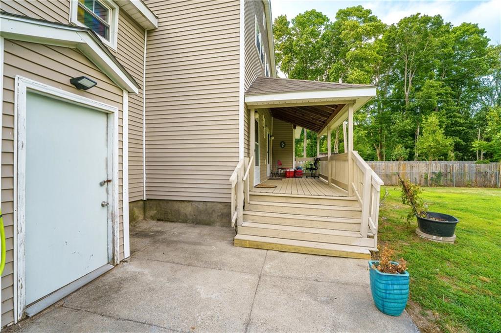 668 Tower Hill Road, North Kingstown