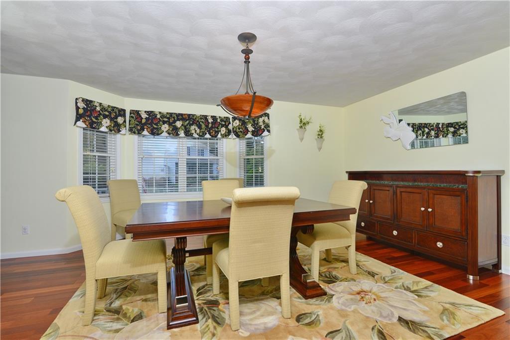 10 Gilcrest Drive, West Warwick, RI 02893 MLS 1315762 Lila Delman