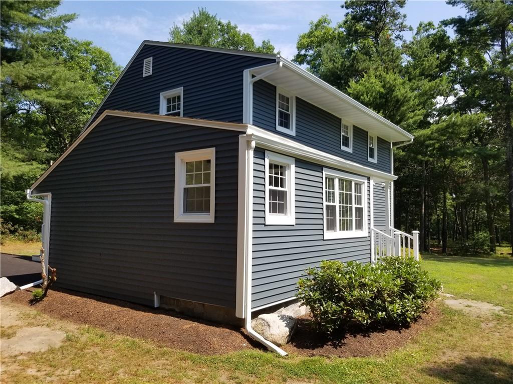 435 Shannock Road, South Kingstown