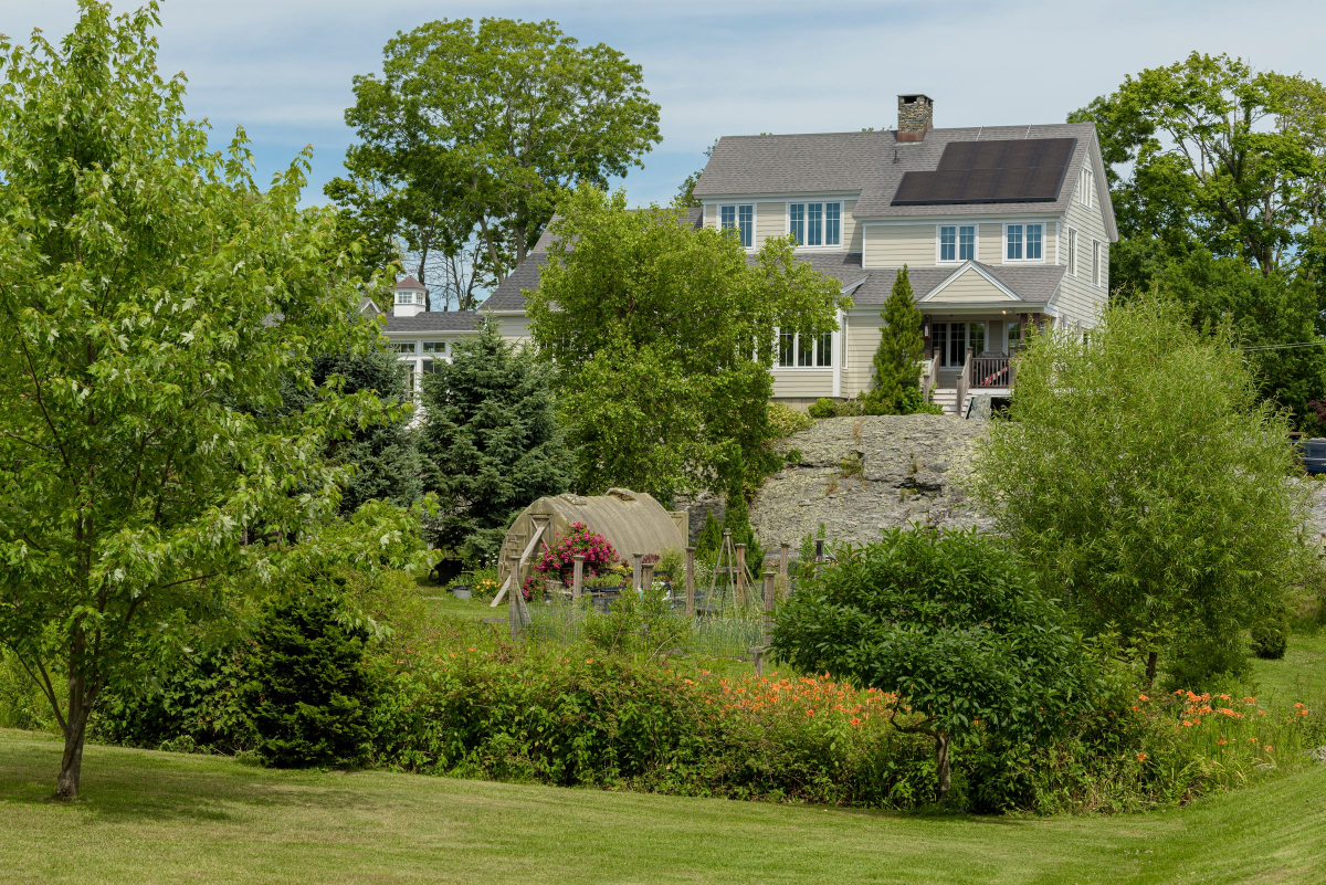 550 Paradise AV Middletown, Rhode Island 02842 Lila Delman