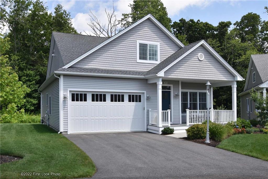 265 Wickford Court, North Kingstown