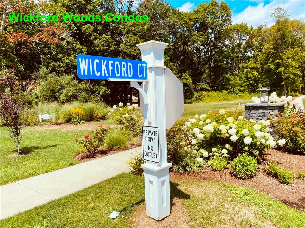 265 Wickford Court, North Kingstown