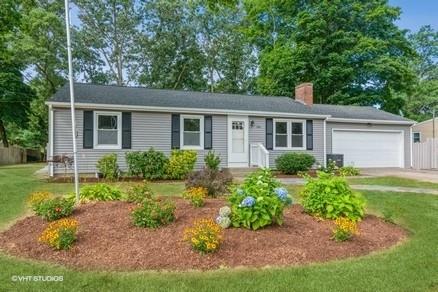 156 Brookside Drive, North Kingstown