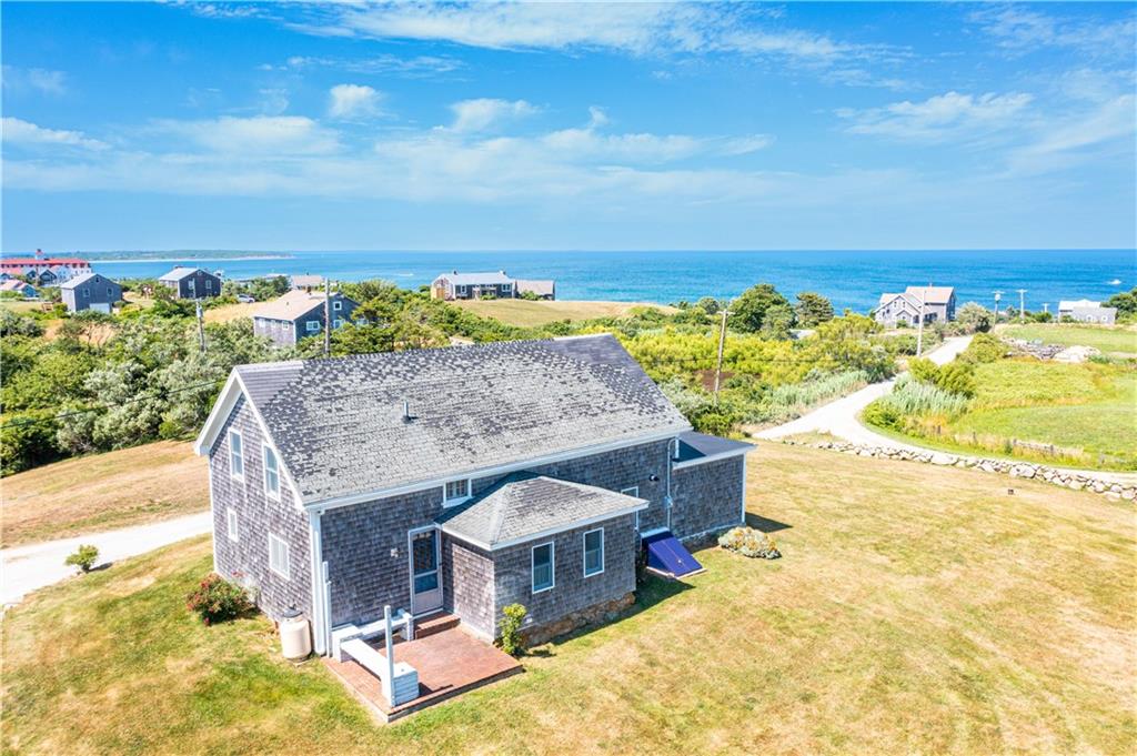 279 New Haven House Road, Block Island