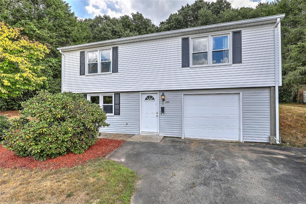 688 Knollwood Drive, Woonsocket, RI 02895 | MLS #1318120 | Lila Delman