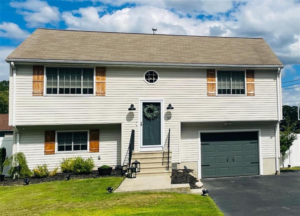 165 Mohawk Trail, Cranston, RI 02921 MLS 1318264 Lila Delman