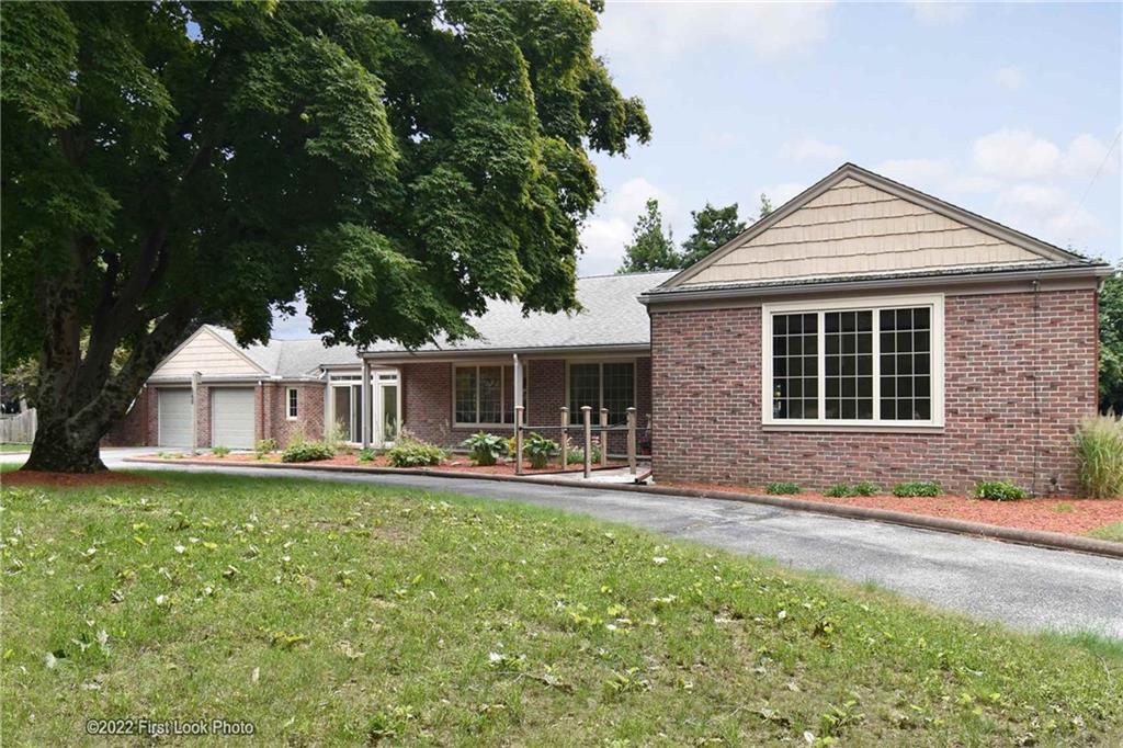 140 Miantonomo Drive, Warwick, RI 02888 MLS 1318420 Lila Delman