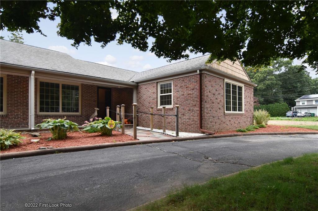 140 Miantonomo Drive, Warwick, RI 02888 MLS 1318420 Lila Delman