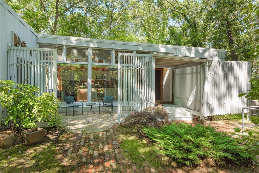 115 Stonehenge Road, South Kingstown