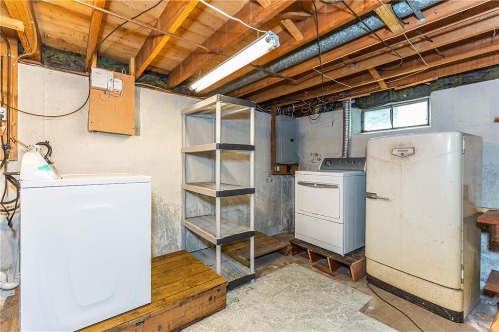 103 Wellspring Drive, Cranston, RI 02920 MLS 1320153 Lila Delman