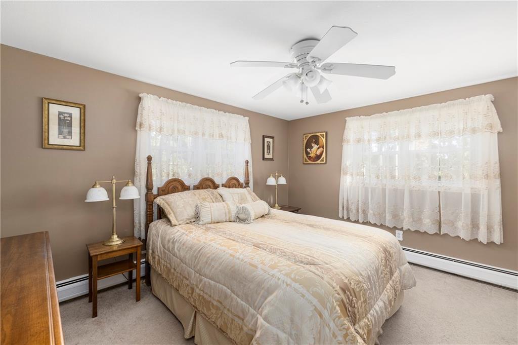 246 Old River Road, Lincoln