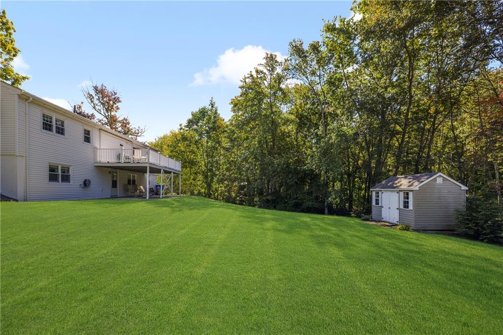 246 Old River Road, Lincoln
