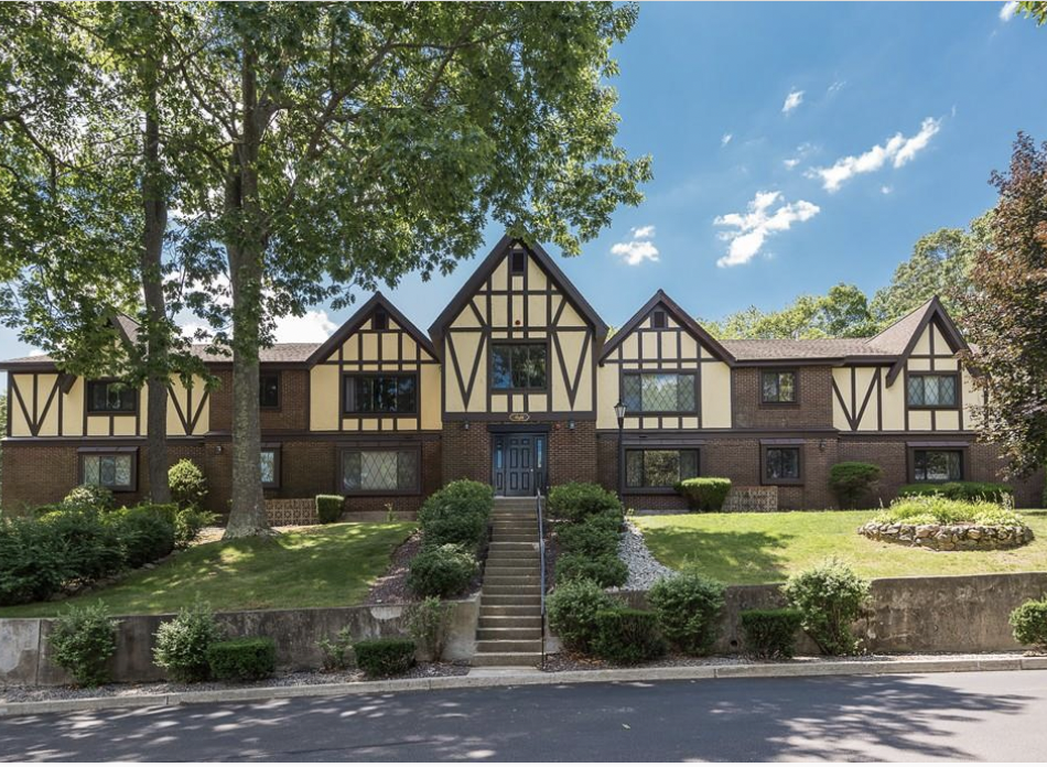 8 Royal Lake Drive., Braintree, MA, RI MLS 72197153 Lila Delman