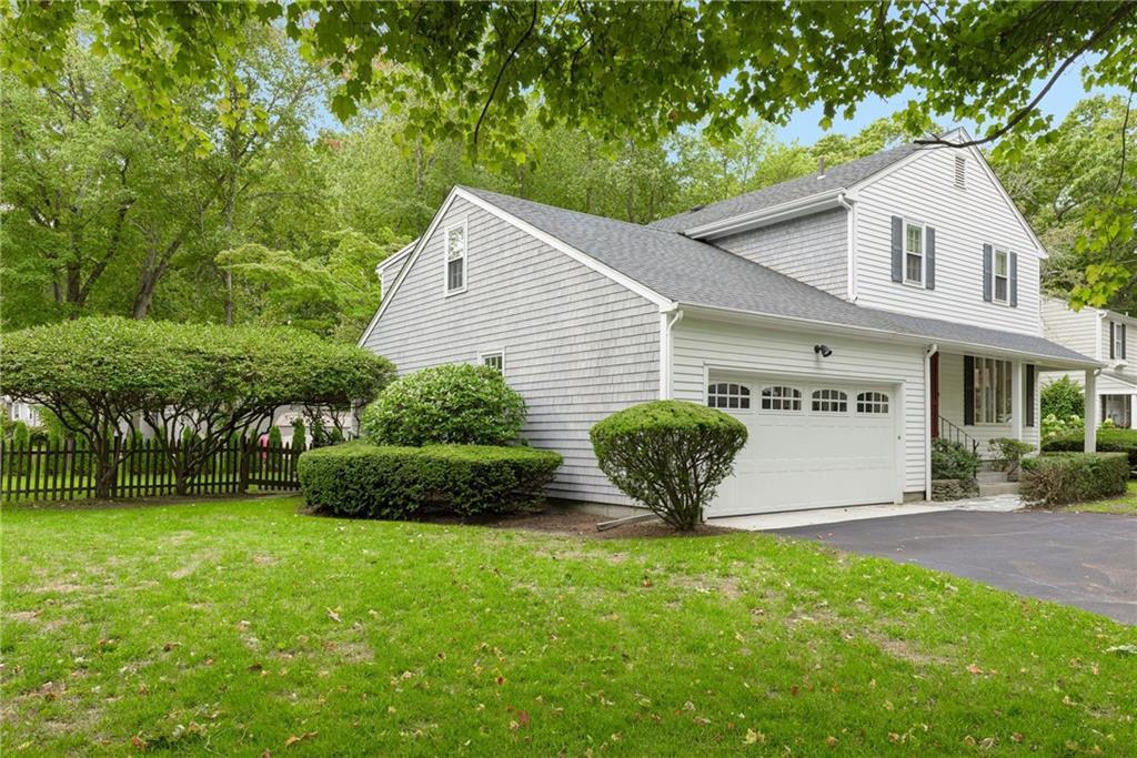 383 Nayatt Road, Barrington