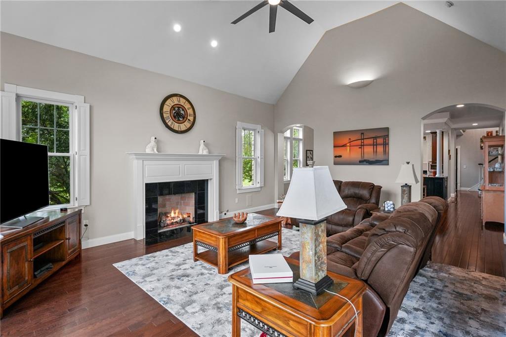 3 - D Spyglass Circle, Unit#d, Hopkinton