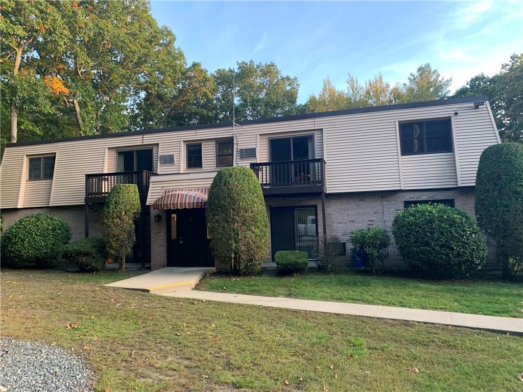 15 Apple Valley Parkway, Unit#12, Smithfield