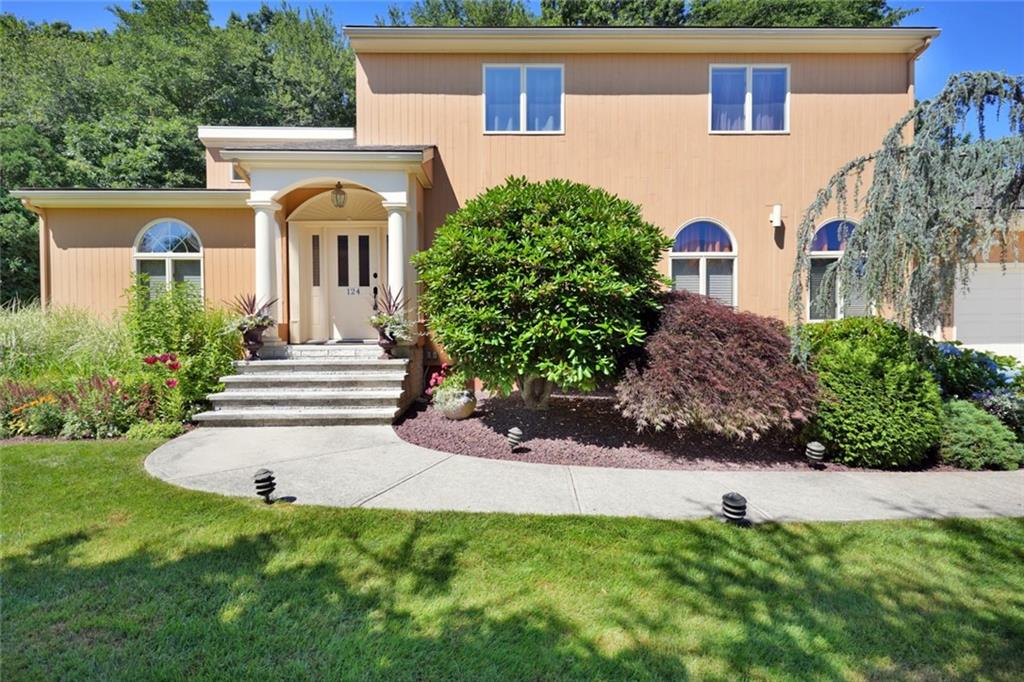 124 Alpine Estates Drive, Cranston, RI 02921 MLS 1323171 Lila Delman