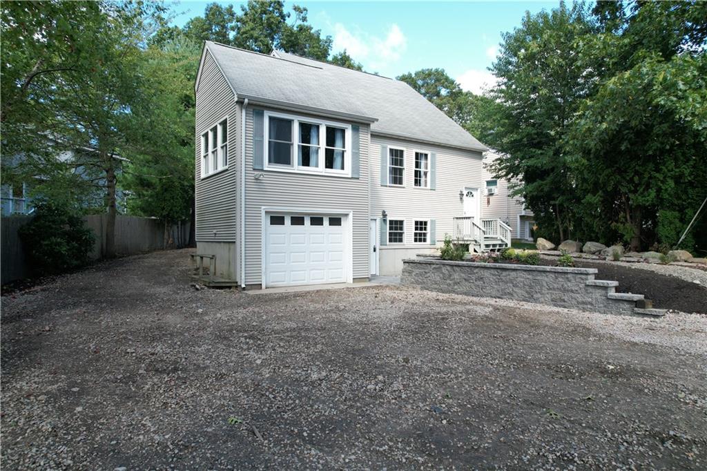 51 Winterberry Road, Narragansett