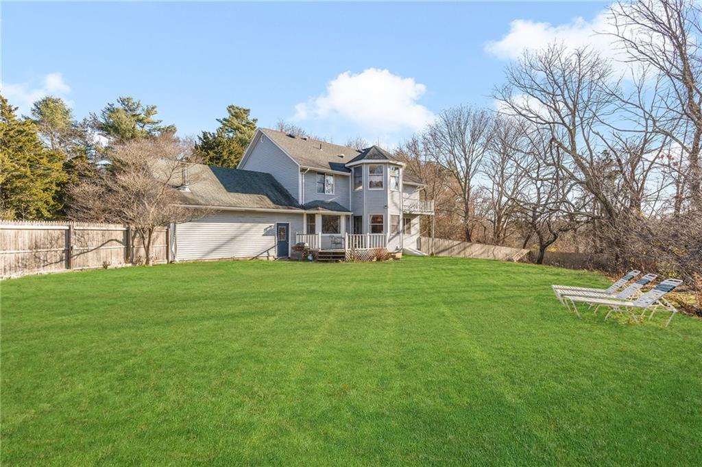 30 Chestnut Hill Road, South Kingstown