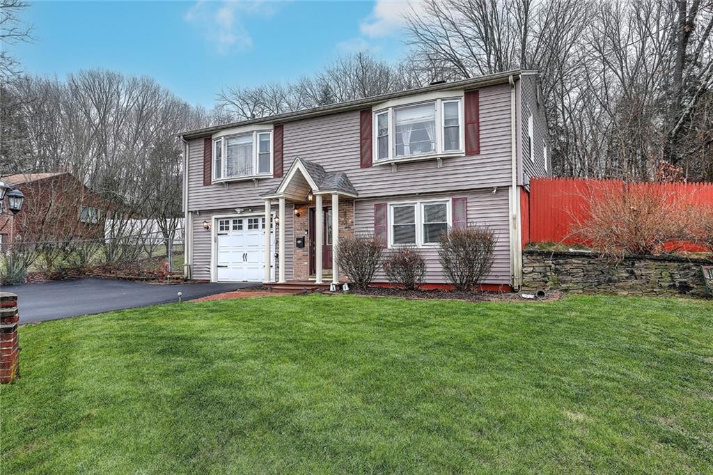 716 Knollwood Drive, Woonsocket