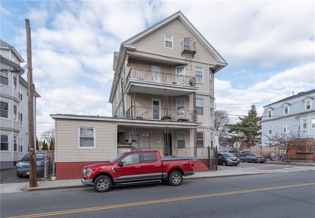 645 Cranston Street, Providence, RI 02907 MLS 1328091 Lila Delman