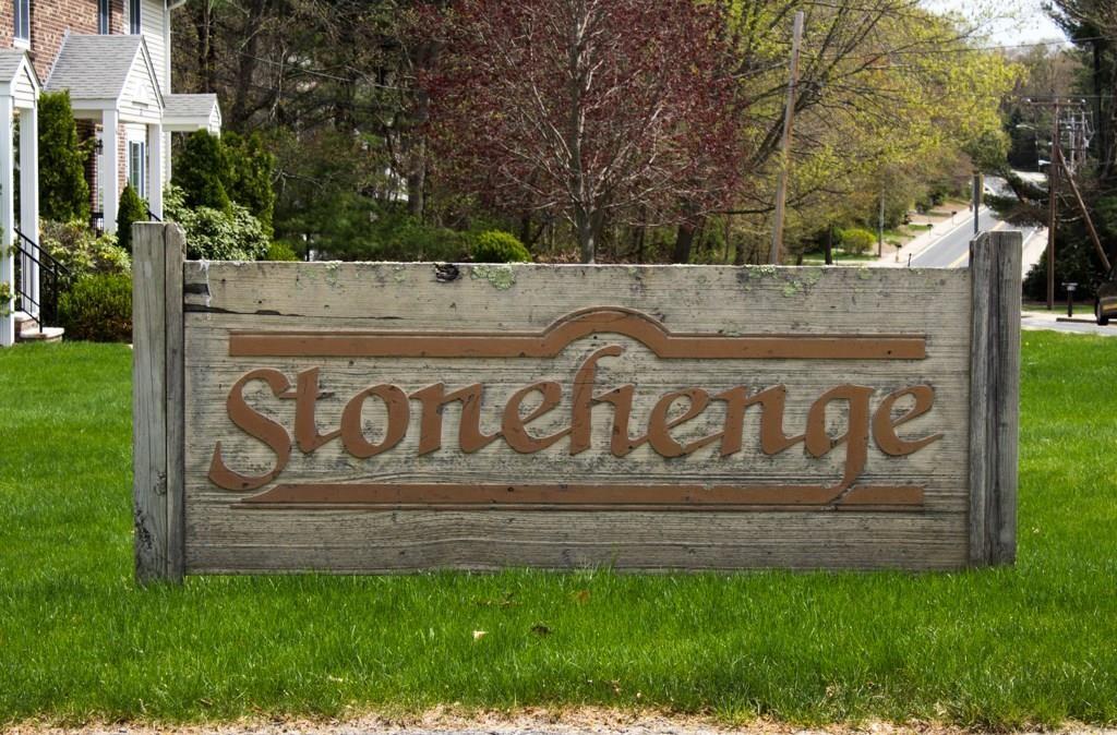 12 Stonehenge Drive, Unit#221n, Smithfield