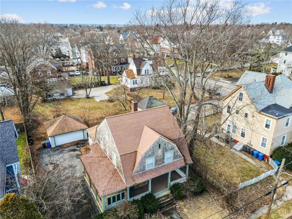 235 Pawtuxet Avenue, Cranston