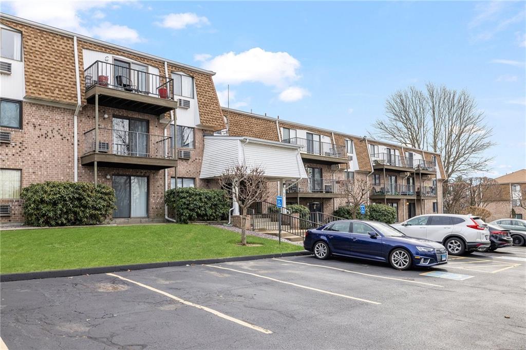 750 Quaker Lane, Unitb304, Warwick, RI 02818 MLS 1329200 Lila Delman