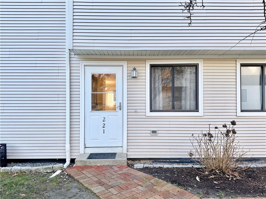 66 Girard Avenue, Unit#221, Newport