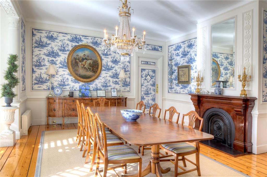 437 Bellevue Avenue, Newport