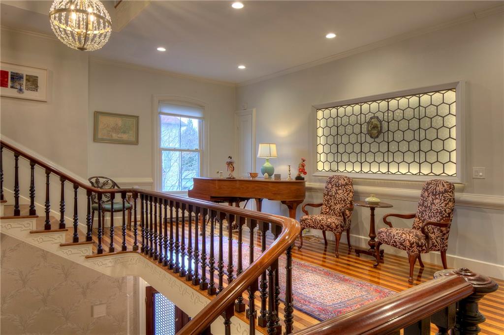 437 Bellevue Avenue, Newport