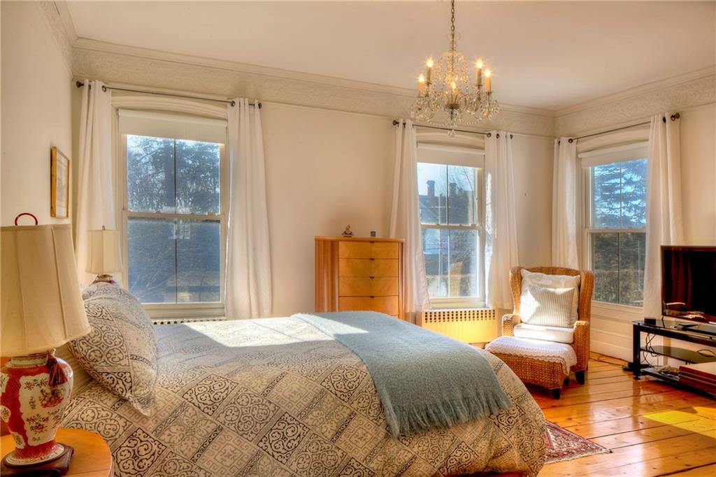 437 Bellevue Avenue, Newport
