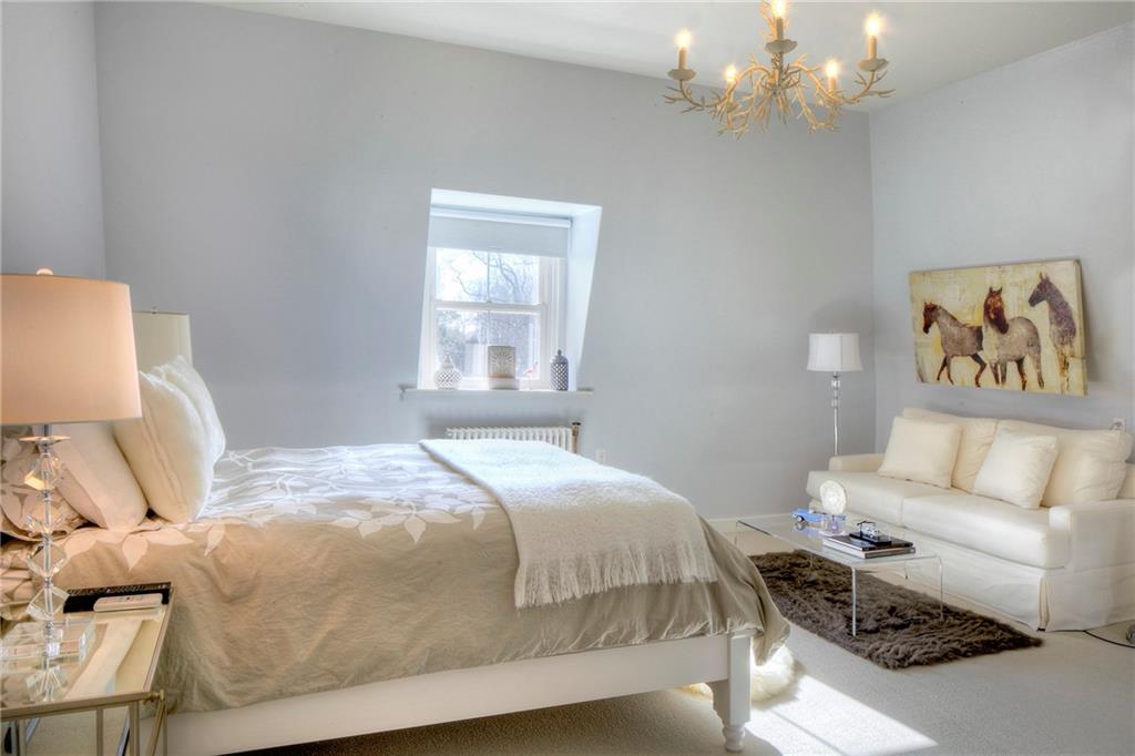 437 Bellevue Avenue, Newport