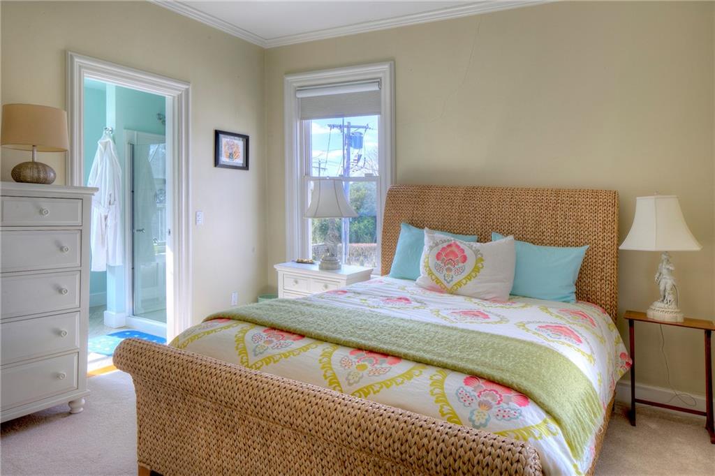 437 Bellevue Avenue, Newport