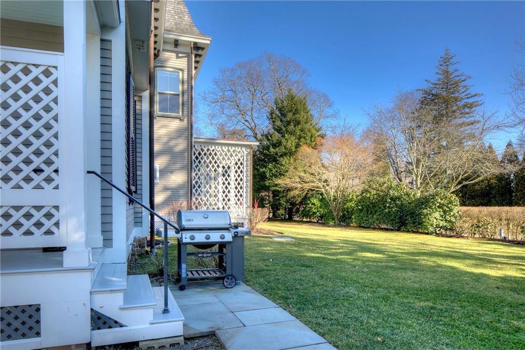 437 Bellevue Avenue, Newport
