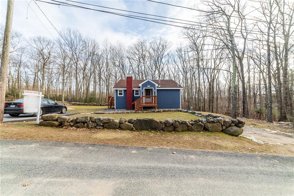 55 Walnut Hill Road, Burrillville