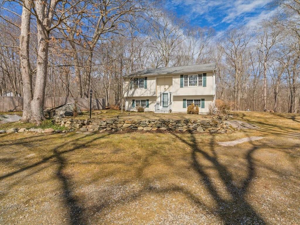 90 Red Maple Terrace, North Kingstown