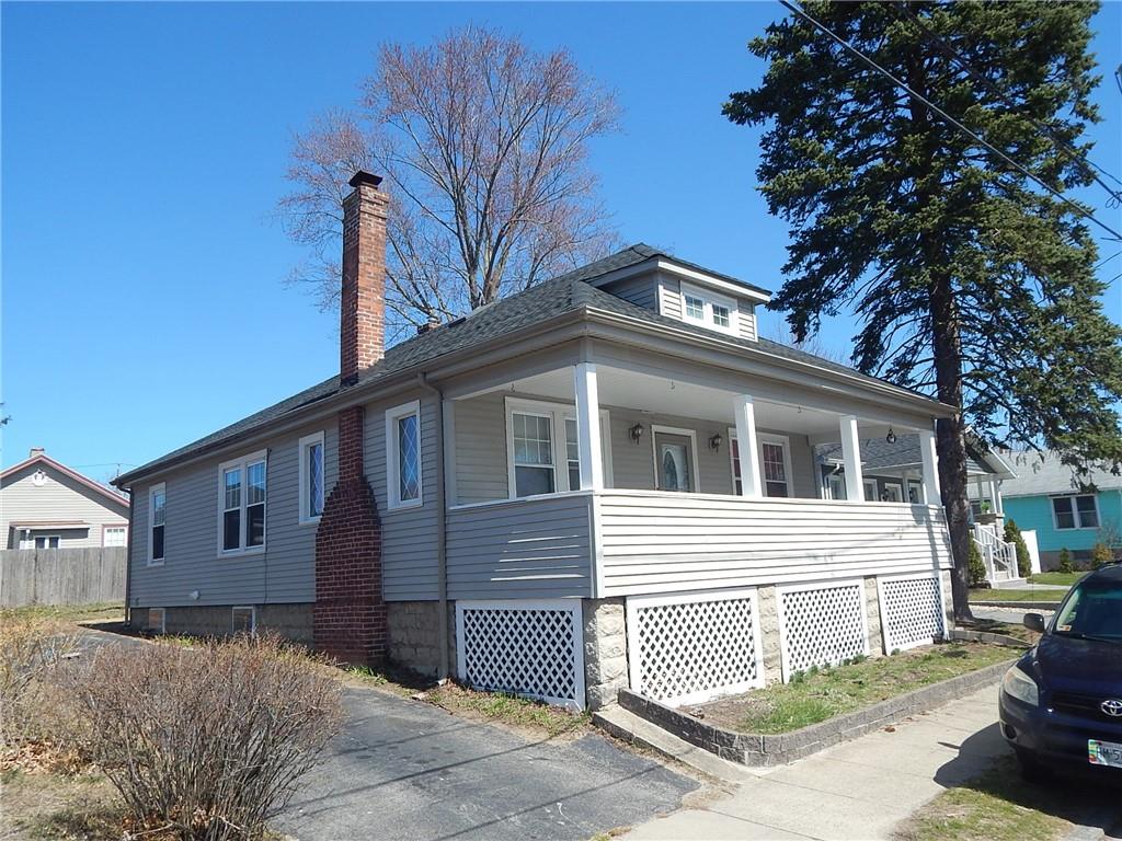 77 Villa Avenue, Cranston