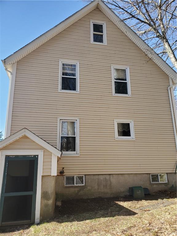 46 Glen Road, Woonsocket