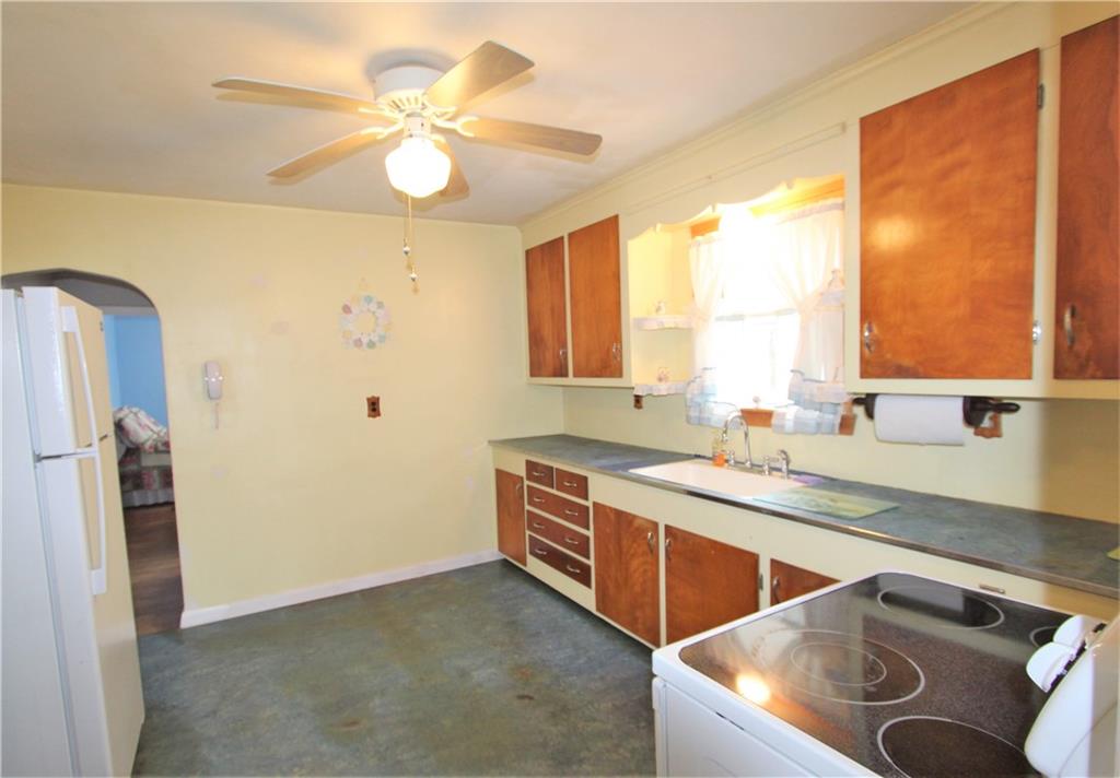 78 Jo Anne Avenue, Portsmouth