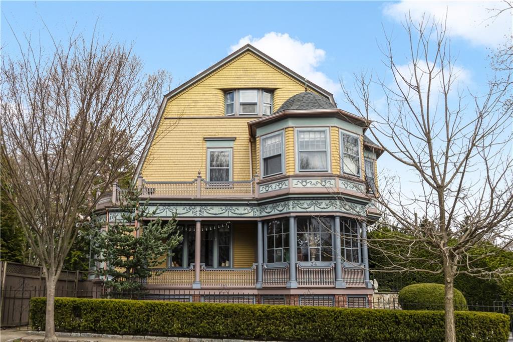 34 Irving Avenue, Providence